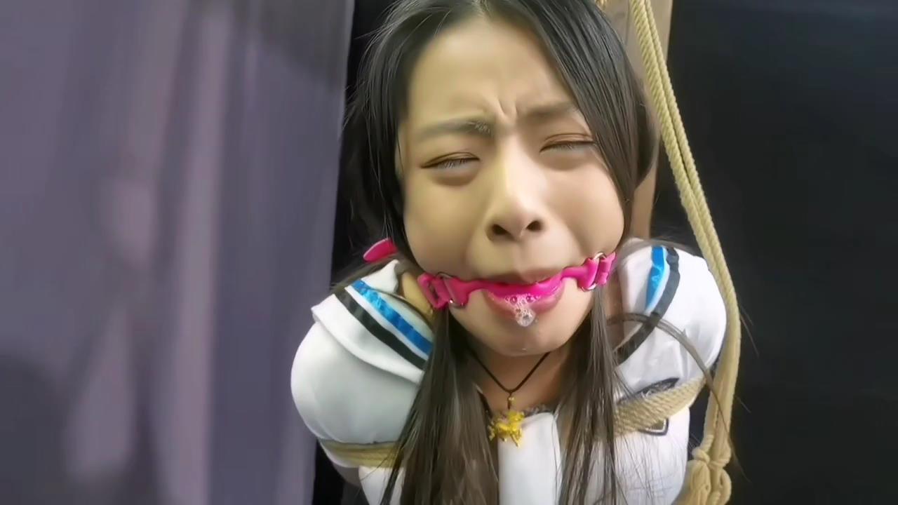 飞天原创 希希钢铁木马老虎凳 郊狼电击 [00_30_12][20250104-095807].jpg