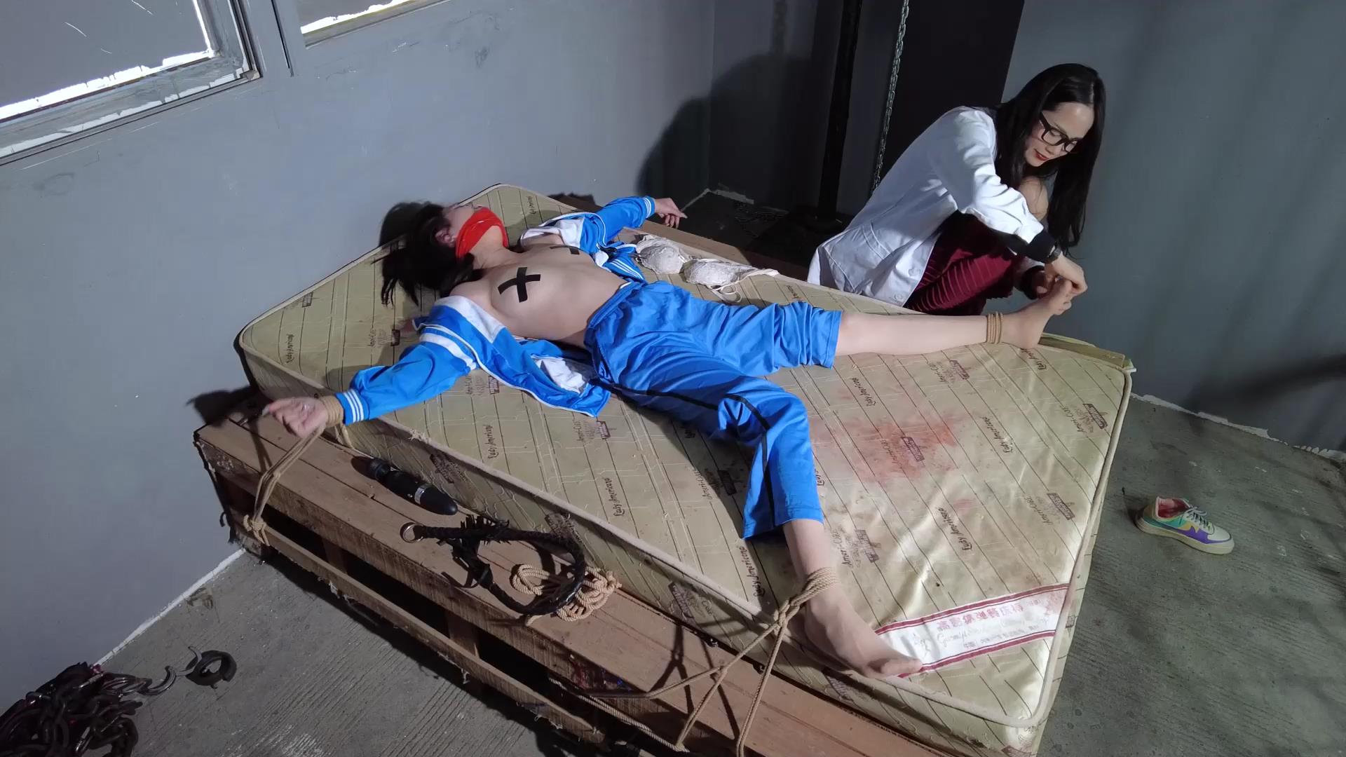 樱束原创 女学生的强制戒毒 女学生逃学[00_31_13][20250127-103457].jpg