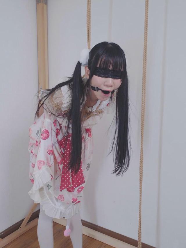 172204x1l215hh2eu1788c.jpg