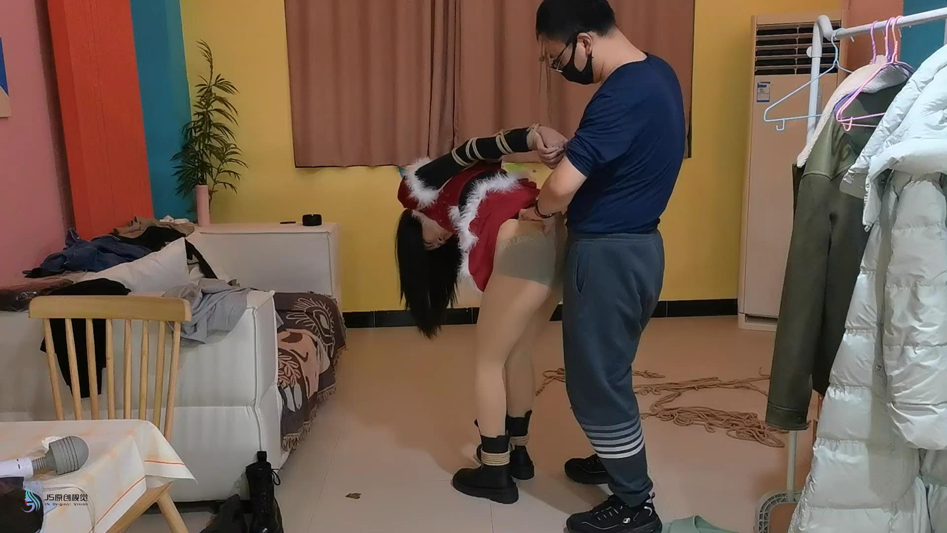 【JS】沐兮 直臂捆绑圣诞女郎[00_12_53][20250208-101153].jpg