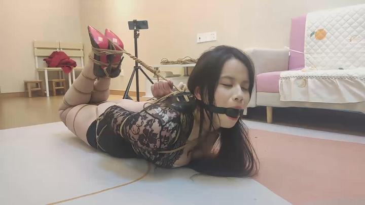 222148qwzlt2rc5zgigm5m.jpg