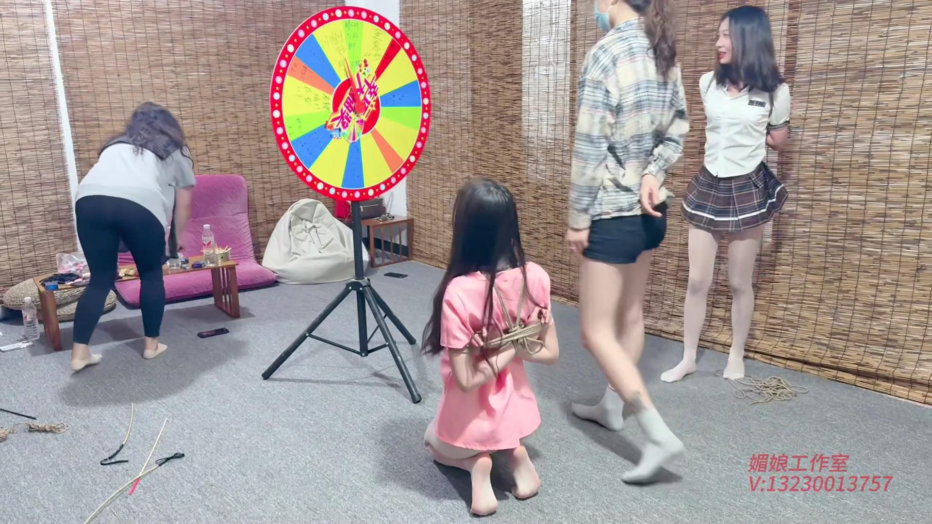 媚娘工作室 塑料闺蜜惩罚游戏2[00_10_07][20250620-094132].jpg