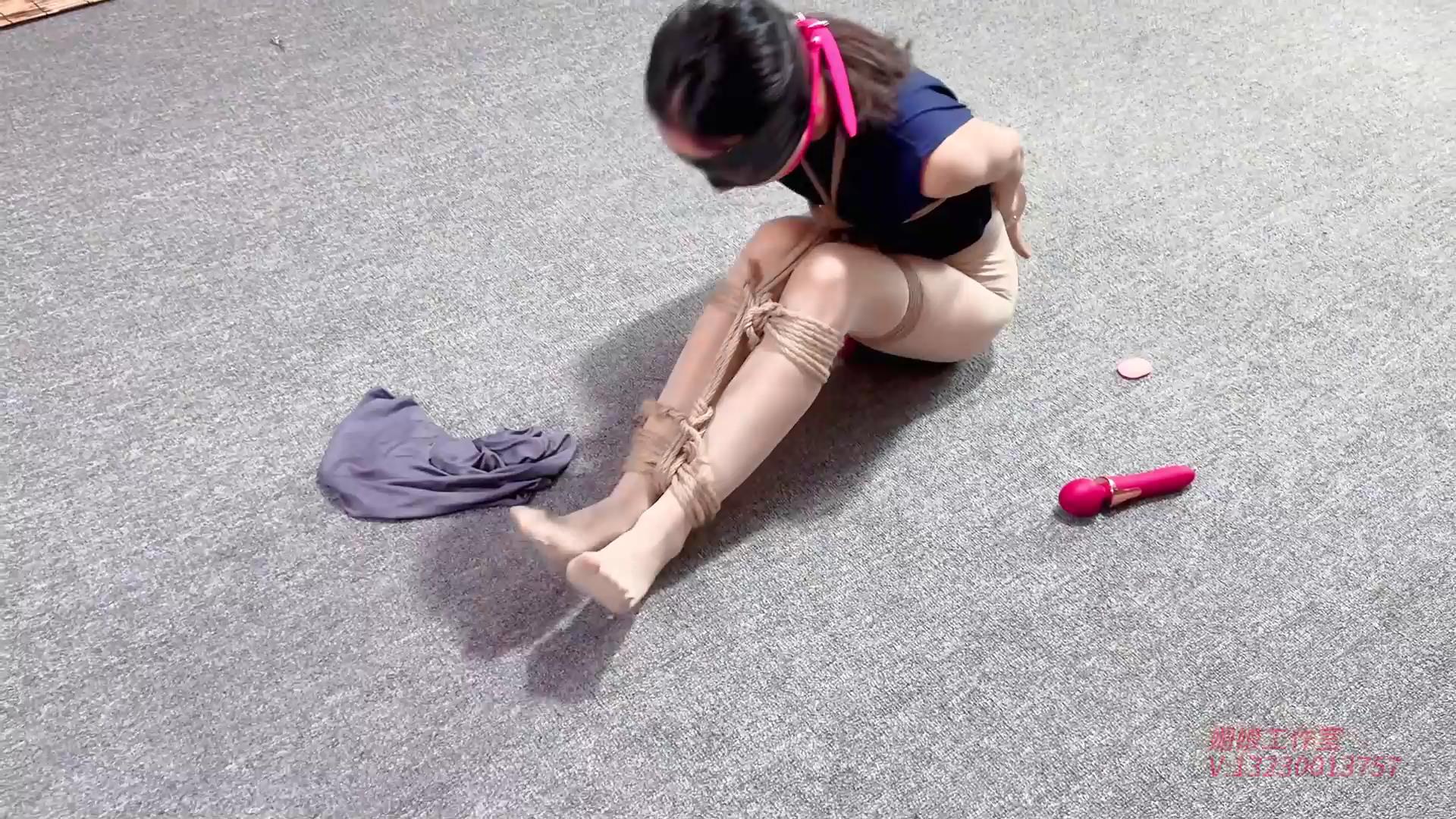 媚娘工作室 绝望的女白领[00_15_45][20250701-130157].jpg