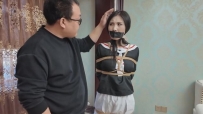 【枫叶工作室】一位漂亮姐姐被绑，小姐姐不听话怎么办